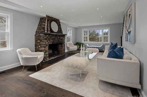 5 Mansfield Pl, Westport CT  06880-5045 exterior