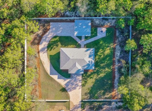 521 Juniper Ave, Defuniak Springs, FL 32433-7546