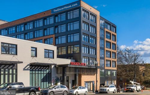 4114 Davis Pl, Washington DC 20007-1251 exterior