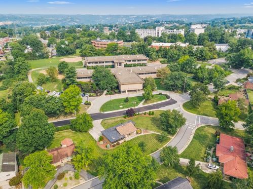 1134 Arrowood Dr, Pittsburgh PA 15243-1802 exterior