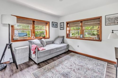 291 Rowayton Ave, Norwalk CT 06853-1628 exterior