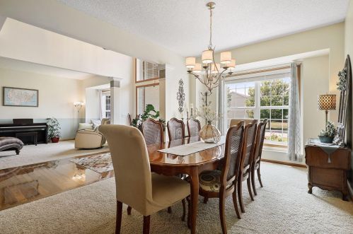 2473 Eyrie Dr, Saint Paul MN 55129-4211 exterior