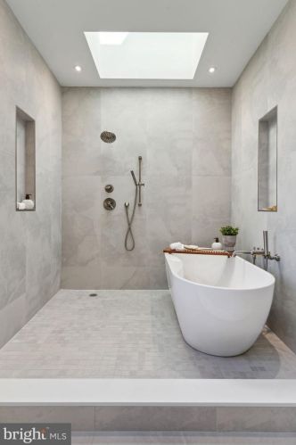 761 Cleveland St, Philadelphia PA 19146-2909 exterior