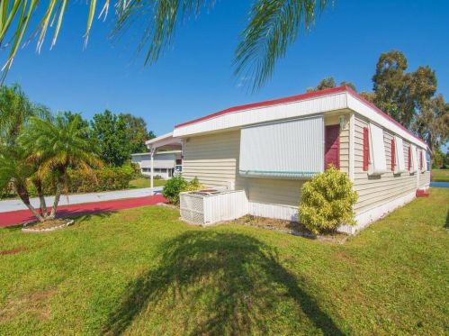 36 Del Prado St, Fort Pierce FL 34952-2850 exterior