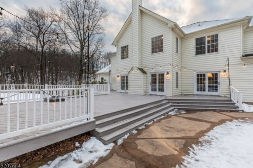 46 Morgan Dr, Sparta NJ 07871-3567 exterior