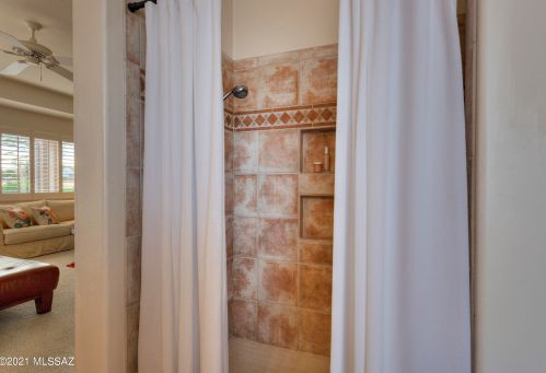 1374 Night Heron Dr, Green Valley AZ 85614-6014 exterior