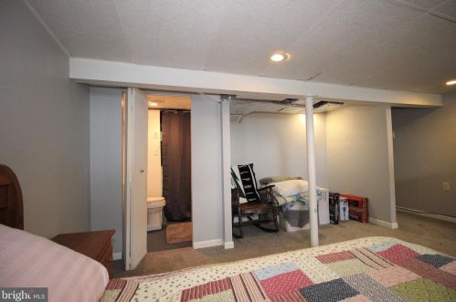 29 Roland Rd, Chester PA 19015-3051 exterior