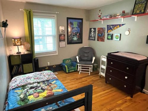 2371 Crestline Dr, Saint Louis MO 63129-3713 exterior