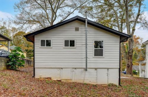 155 Hemphill School Rd, Atlanta GA  30331-1621 exterior