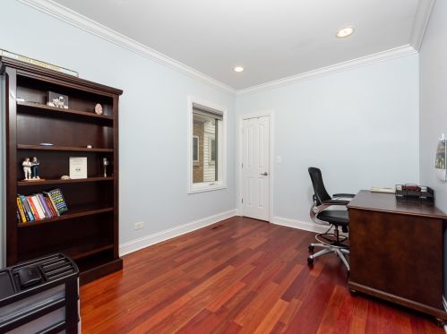 4944 Merrimac Ave, Chicago IL  60638-1304 exterior