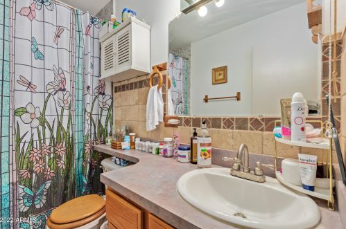 2045 Cholla St, Phoenix AZ 85029-3820 exterior