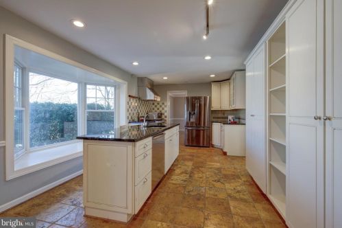 10422 Gatewood Ter, Silver Spring MD 20903-1508 exterior