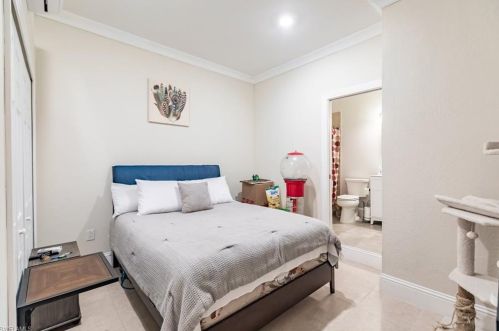 1082 10 Ave, Naples FL 34117-0051 exterior