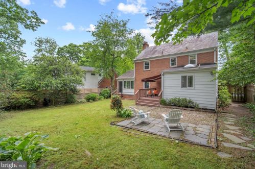 1524 Red Oak Dr, Silver Spring MD 20910-1549 exterior