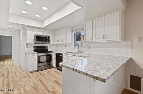 6127 13th St, Phoenix AZ 85040-1249 exterior