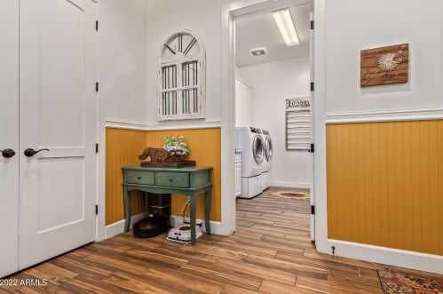 5310 2nd St, Phoenix AZ 85085-7756 exterior