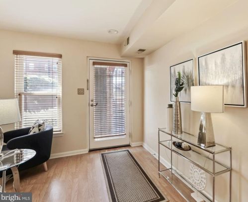 41 14th St, Washington, DC 20003-1512