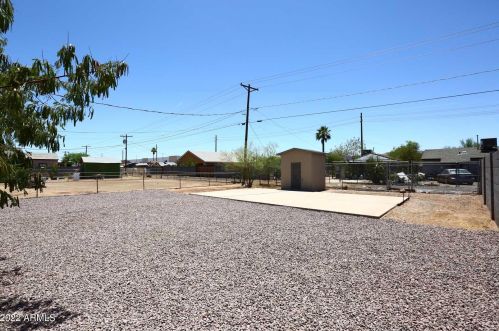 2727 Atlanta Ave, Phoenix AZ 85040-2710 exterior