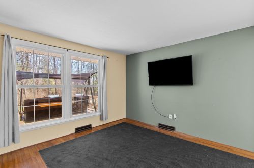 7481 School St, Concord NH  03307-0914 exterior