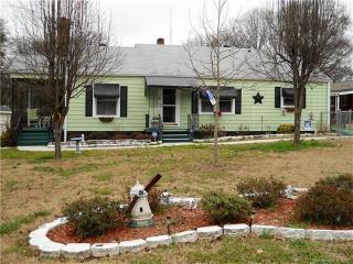 662 Forest St, Concord, NC 28025-4303