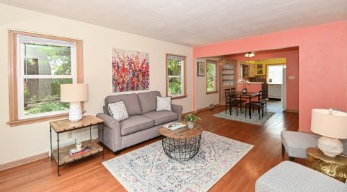 7711 Lorraine Pl, Milwaukee, WI 53222-5039