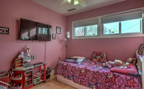 10 Cornflower Dr, Milford CT 06460-6974 exterior