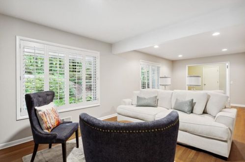 570 Elden Dr, Atlanta, GA 30342-2036