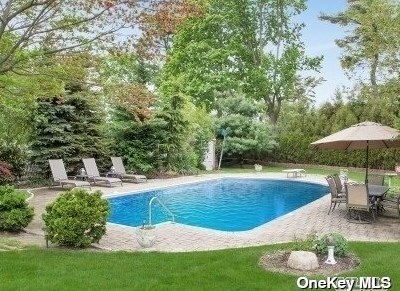 45 Grissom Way, Hauppauge NY 11788-4418 exterior