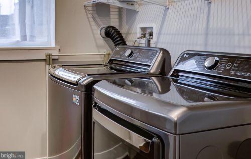 934 Ellsworth St, Philadelphia PA 19146-3010 exterior