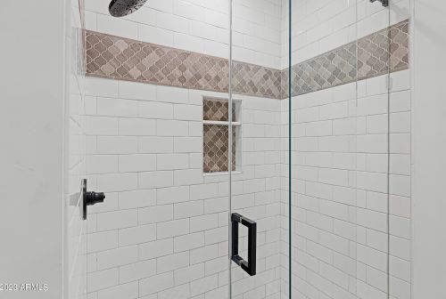 5841 Echo Canyon Cir, Phoenix AZ 85018-1243 exterior