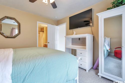 7089 Brittany Town Dr, Taylorsville UT 84084-4603 exterior