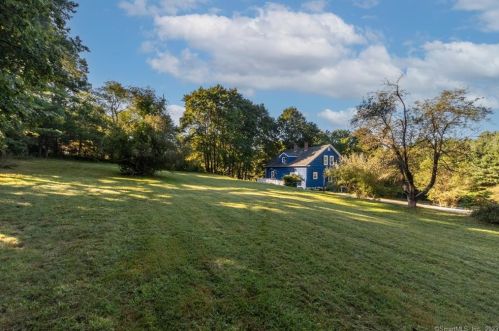 310 State Ave, Killingly CT 06241-2013 exterior