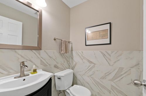 1444 Federal St, Chicago IL  60605-3058 exterior