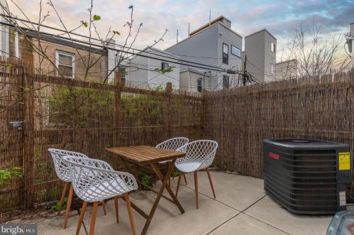 2316 Gerritt St, Philadelphia PA  19146-4107 exterior