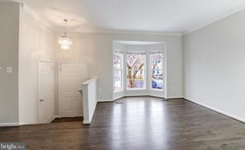 43069 Candlewick Sq, Leesburg VA 20176-6446 exterior