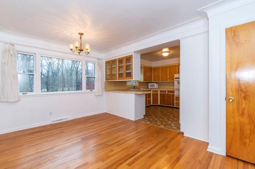 1615 Hamelink Dr, Kalamazoo MI 49002-1657 exterior