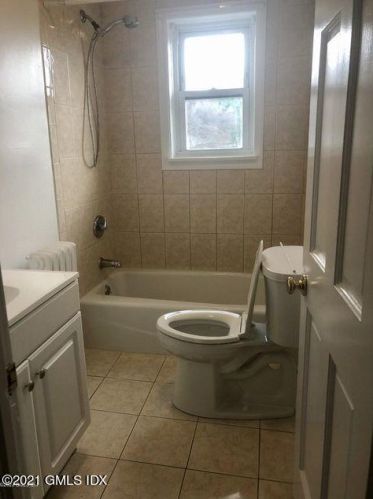 57 Alexander St, Greenwich CT 06830-6486 exterior