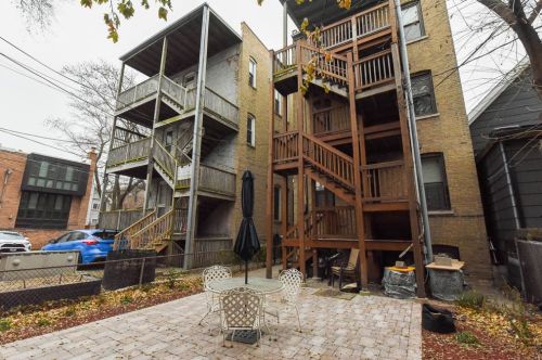 718 Wrightwood Ave, Chicago IL  60614-2516 exterior