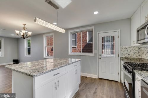 1572 41st St, Washington DC 20007-4939 exterior