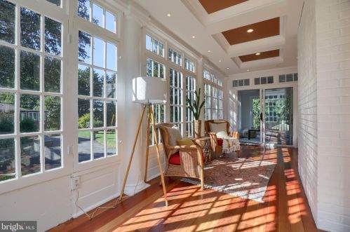 1297 Wheatland Ave, Lancaster PA 17603-4520 exterior