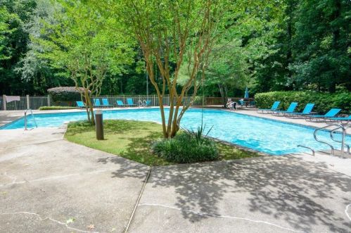 1019 Dunbar Dr, Atlanta GA  30338-6559 exterior