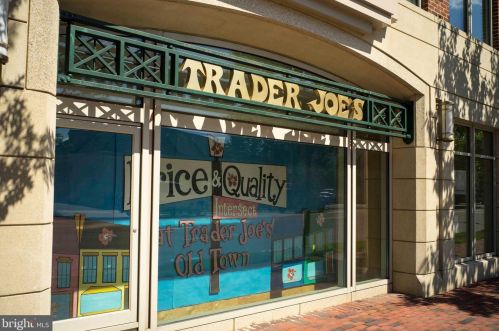 1127 Royal St, Alexandria VA  22314-1406 exterior