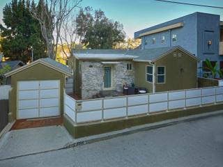 2300 Tracy Ter, Los Angeles CA  90027-4718 exterior