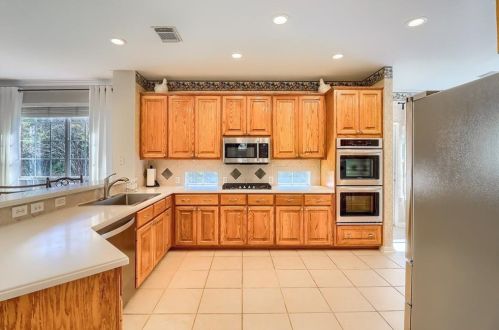 4948 China Gdn Dr, Austin TX 78730-3576 exterior