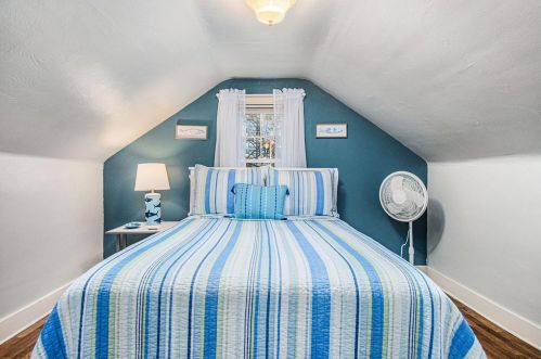 2464 Cutler Ave, Meskegon MI  49441-1274 exterior