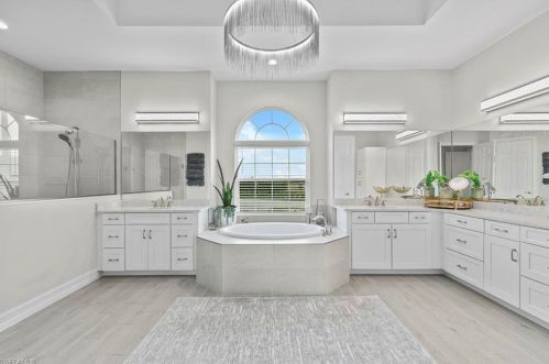 18656 Royal Hammock Blvd, Naples FL 34114-8959 exterior