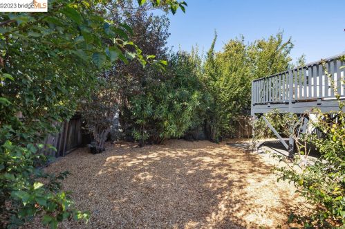 1318 Stannage, Berkeley CA 94706-1640 exterior