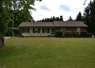 4113 Stirrup Dr, Greensboro, NC 27407-7801