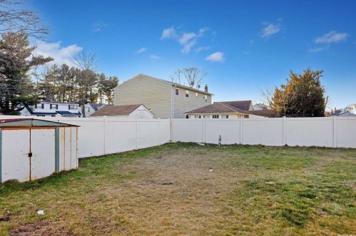 164 Belmont Ave, Babylon NY  11704-5229 exterior