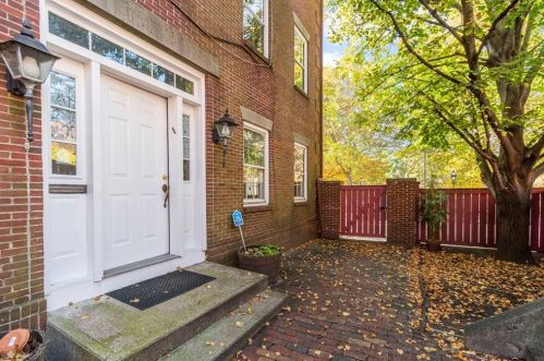 6 Cady St, Providence, RI 02903-1213